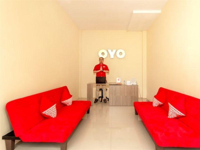 ホテル Oyo 588 リッチモンド ゲスト ハウス チルボン エクステリア 写真